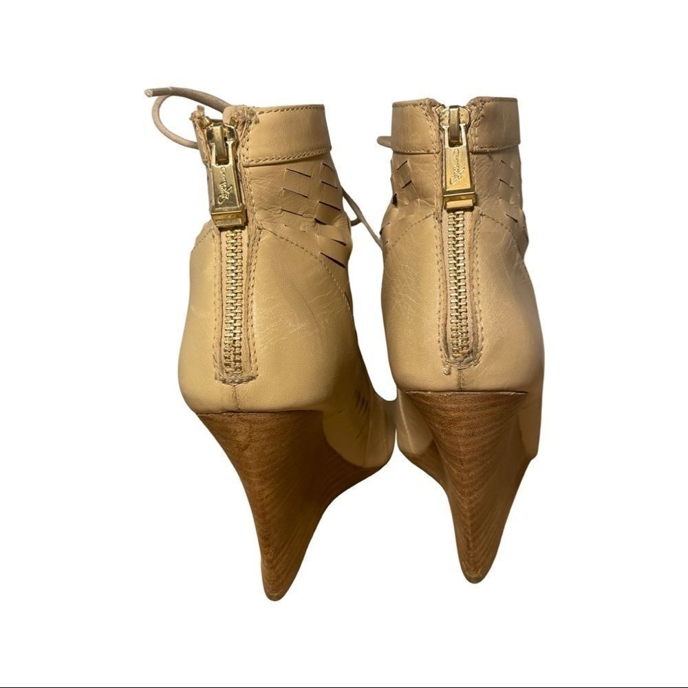 Report Signature Booties - Picture 6 of 6